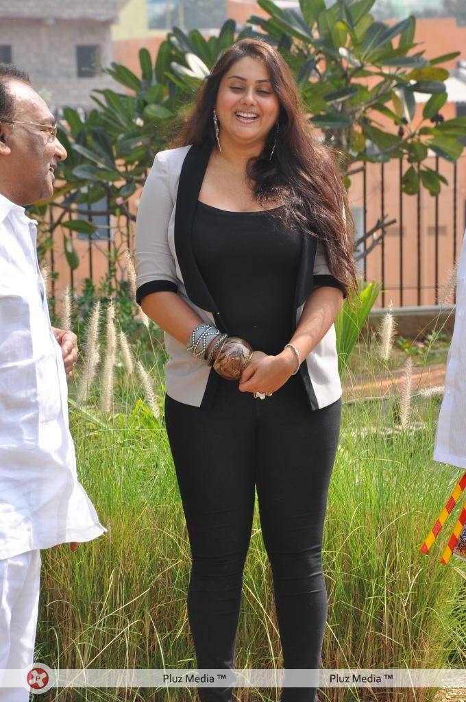 Namitha - Namitha New Movie Opening - Pictures | Picture 122337
